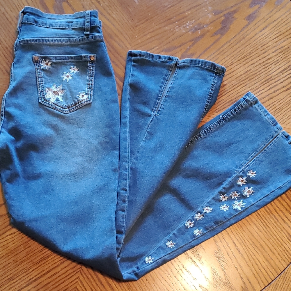 New Embroidered Jeans